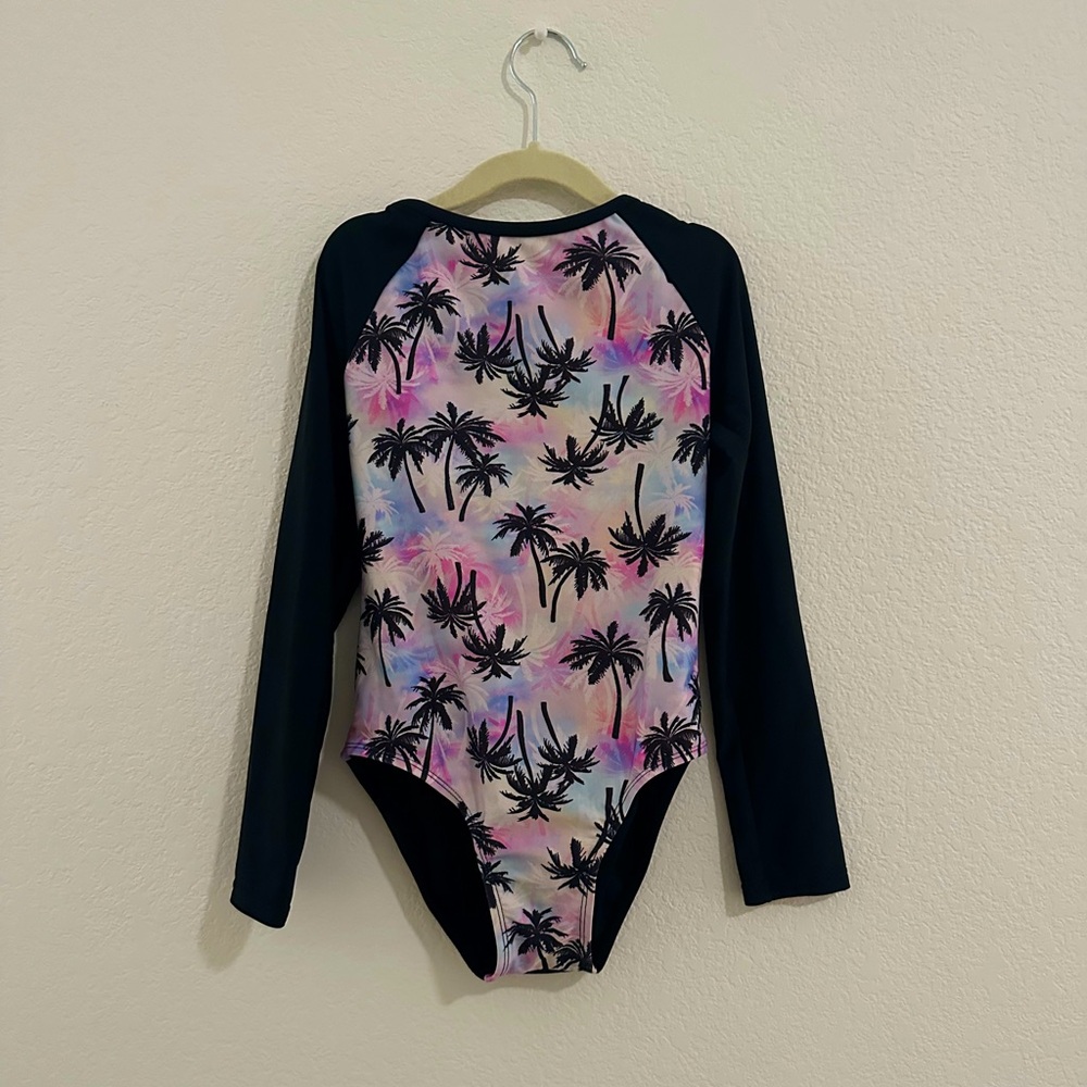 Art Class Girls Rashguard Swimsuits, size 8
